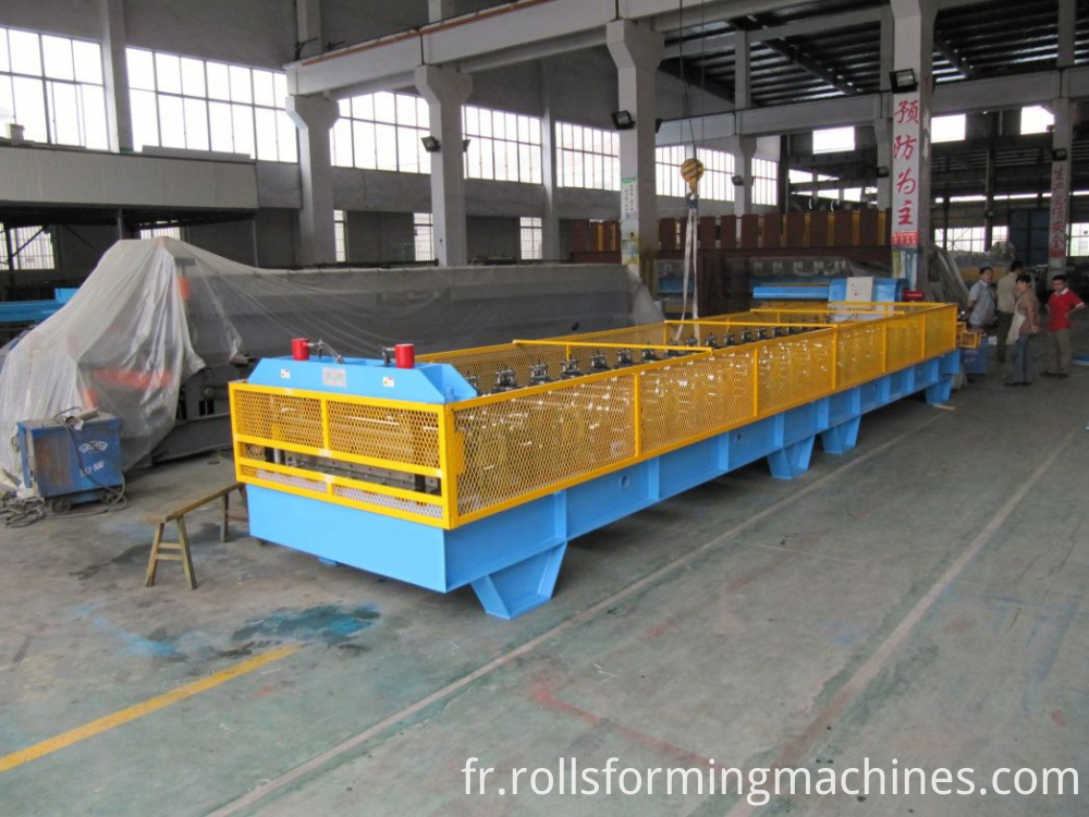 Petit pain de trapèze simple couche de bonne configuration de configuration formant la machine Good Configuration High Quality Single Layer Trapezoid Roll Forming Machine